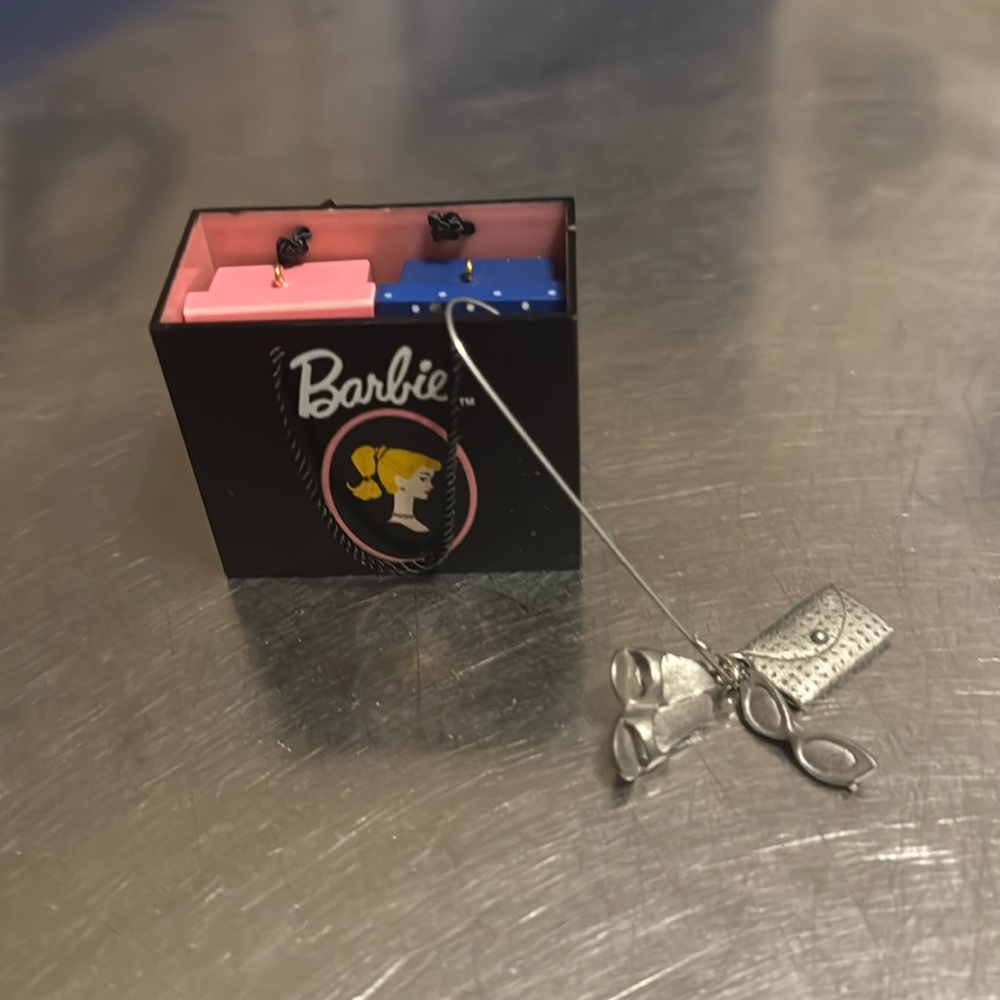 BARBIE "SHOPPING FOR SHOES" 2003 MINIATURE Hallmark Keepsake Ornament